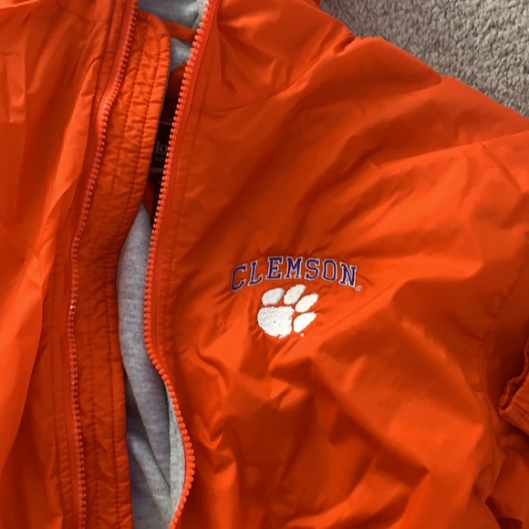 Youth clemson heavy jacket. - Picture 2 of 4